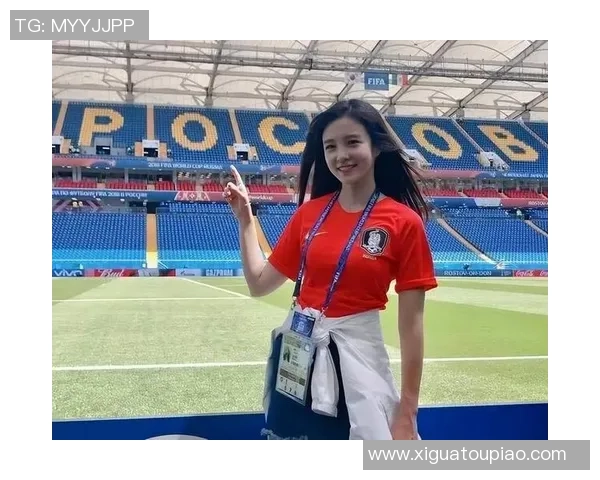 女球迷与足球明星亲密合影精彩瞬间大集合